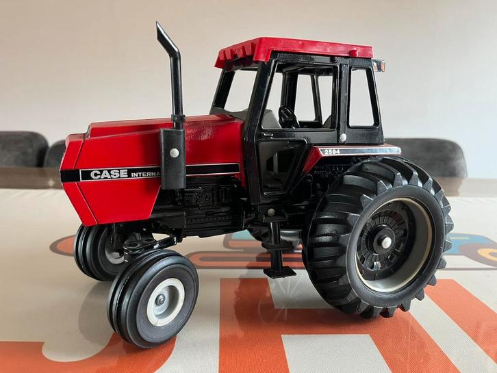 Case International 2594 tractor Ertl 1/16, Hobby en Vrije tijd, Modelauto's | Overige schalen, Zo goed als nieuw, Tractor of Landbouw