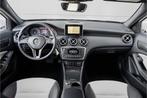 Mercedes-Benz A-Klasse 180 Ambition Trekhaak Navi PDC 18", Auto's, Mercedes-Benz, Gebruikt, 4 cilinders, Leder en Stof, 19 km/l