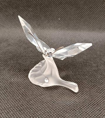 Swarovski vlinder op blad  beschikbaar voor biedingen
