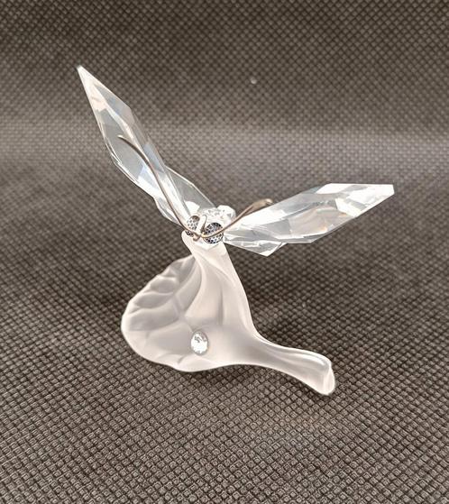 Swarovski vlinder op blad, Verzamelen, Swarovski, Zo goed als nieuw, Figuurtje, Ophalen of Verzenden