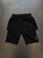 Sport korte broek, Broek, Jongen of Meisje, Ophalen of Verzenden, Zo goed als nieuw