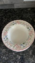 9 diepe borden Spring Fields Myott Meakin, Huis en Inrichting, Keuken | Servies, Ophalen of Verzenden, Zo goed als nieuw, Bord(en)