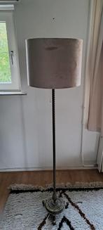 Staande Lamp met Velvet Kap, Huis en Inrichting, Lampen | Vloerlampen, Ophalen, Klassiek, Zo goed als nieuw, Metaal