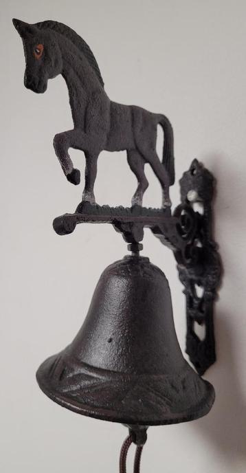 Paard kleine bel van gietijzer wanddecoratie deurbel deco  beschikbaar voor biedingen