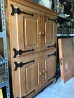 Mooie houten Oisterwijkse broodkast uit 1970, Huis en Inrichting, Kasten | Buffetkasten, Ophalen, Gebruikt