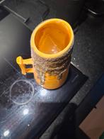 West Germany fat lava gele zeldzame vaas / kan, Ophalen