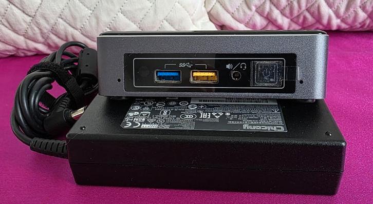 Nette Intel Nuc7 Mini Desktop/Pc 8GB 256GB SSD Win11 Pro, Computers en Software, Desktop Pc's, Refurbished, 4 Ghz of meer, SSD