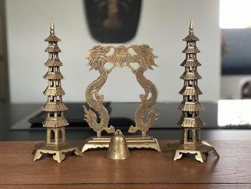 Chinese Brass pagoda, draak, bel antiek beschikbaar voor biedingen