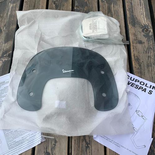 Windscherm Vespa S50 origineel laag smoke NIEUW, Fietsen en Brommers, Brommeronderdelen | Scooters, Nieuw, Vespa, Overige typen