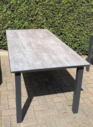 Keramieke Buitentafel Florance, Moderne uitstraling – 180 cm beschikbaar voor biedingen