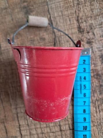 kleine vintage miniatuur emmertjes  beschikbaar voor biedingen