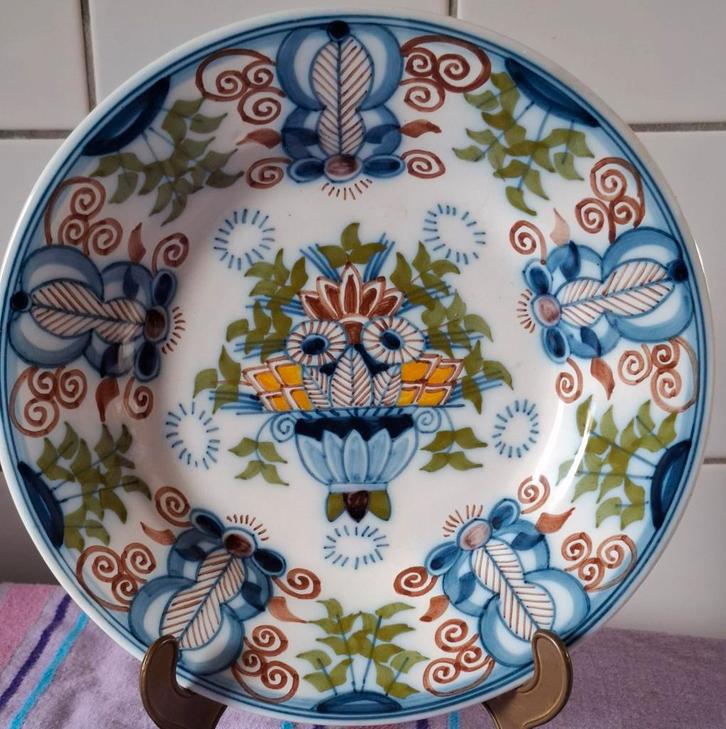 MAKKUM Wandbord. Sign & genummerd.  23 cm., Antiek en Kunst, Antiek | Wandborden en Tegels, Ophalen