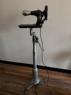 Unieke Staande Lamp - Pfaff Naaimachine & Turnvoet, Ophalen, Gebruikt, Metaal, 100 tot 150 cm