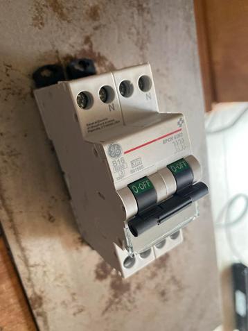 Meterkast kookplaatautomaat GE EPCN 61N2 2P+2N 16A beschikbaar voor biedingen