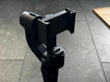 Zhiyun Smooth Q smartphone/action camera gimbal