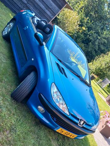 Peugeot 206 1.6 16V CC 2001 Blauw, Cabrio, Nieuwe APK beschikbaar voor biedingen