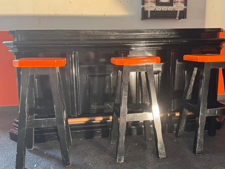 Zwart gelakte bar - Ideaal voor mancave!, Huis en Inrichting, Barren, Gebruikt, Ophalen