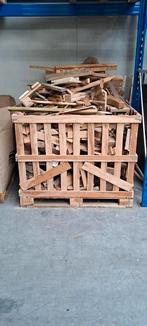 Groot krat met brandhout., Ophalen, Nieuw