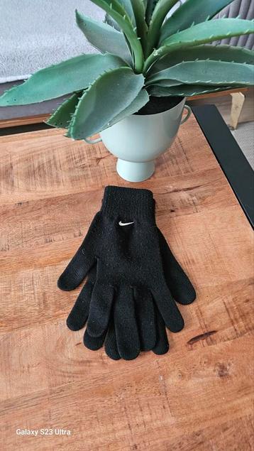 Nike Handschoenen - Zwart beschikbaar voor biedingen