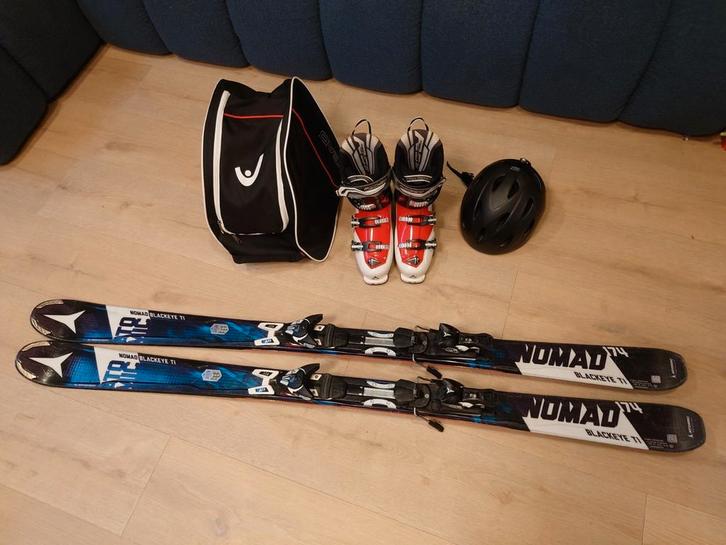 Skien Schoenen Helm . Klaar voor seizoen, Sport en Fitness, Skiën en Langlaufen, Gebruikt, Schoenen, Overige merken, 160 tot 180 cm