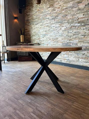 Eettafel rond 130 cm 2 stuks beschikbaar beschikbaar voor biedingen