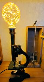 Antieke microscoop als sfeerlamp, Ophalen of Verzenden, Zo goed als nieuw, Metaal, Minder dan 50 cm