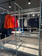 3 grote presentatie rekken, Ophalen