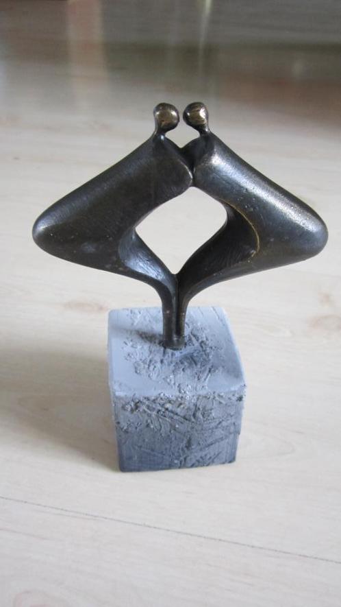 Corry Ammerlaan ( Artihove)  Beeldje "Verbondenheid", Antiek en Kunst, Kunst | Beelden en Houtsnijwerken, Ophalen of Verzenden