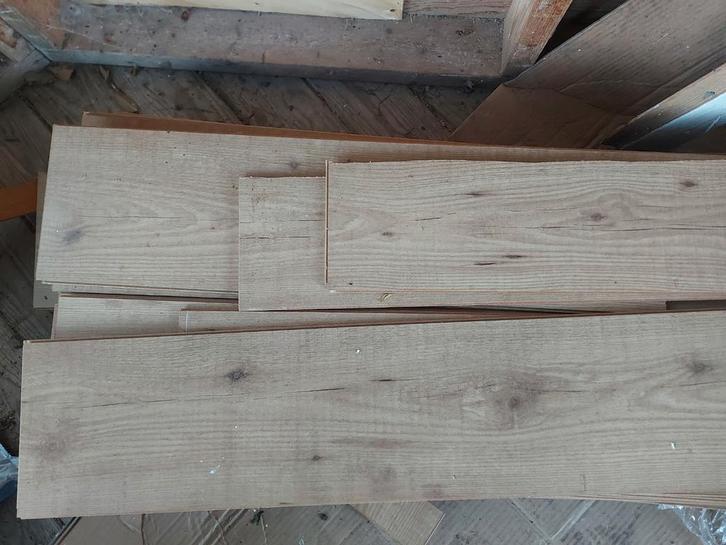 Laminaat voor kleine ruimte, Doe-het-zelf en Verbouw, Vloerdelen en Plavuizen, Gebruikt, Laminaat, Hout, 50 tot 150 cm, 10 tot 30 cm