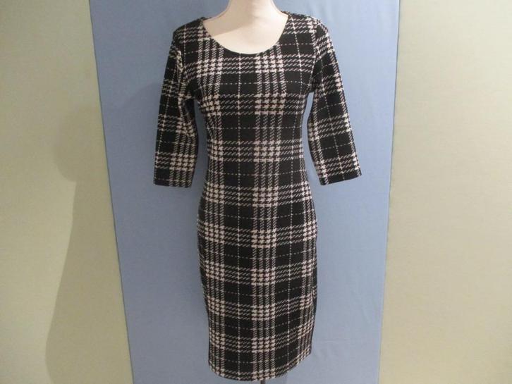 Smashed Lemon jurk maat 38 / M, Kleding | Dames, Jurken, Zo goed als nieuw, Maat 38/40 (M), Zwart, Onder de knie, Verzenden