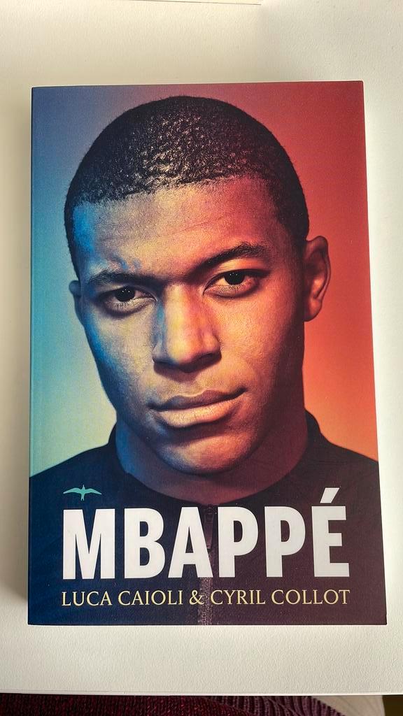 Cyril Collot - Mbappé, Boeken, Overige Boeken, Zo goed als nieuw, Ophalen of Verzenden