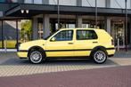 Volkswagen Golf 2.0 GTI Colour Concept (bj 1995), Auto's, Oldtimers, Lederen bekleding, Zwart, Overige kleuren, 1984 cc