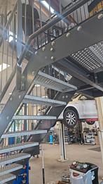 Stalen trap antraciet hoog 2.54mtr  nob109, Doe-het-zelf en Verbouw, Ladders en Trappen, Ophalen, Minder dan 2 meter