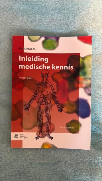7 boeken Doktersassistent voor onderwijs beschikbaar voor biedingen