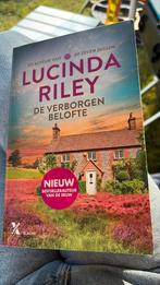 Lucinda Riley - De verborgen belofte, Lucinda Riley, Ophalen of Verzenden, Zo goed als nieuw, Nederland
