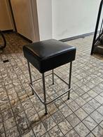 Barkruk zwart leer metaal 34x34x65, Huis en Inrichting, Barkrukken, Ophalen, Gebruikt, 60 tot 90 cm, Metaal
