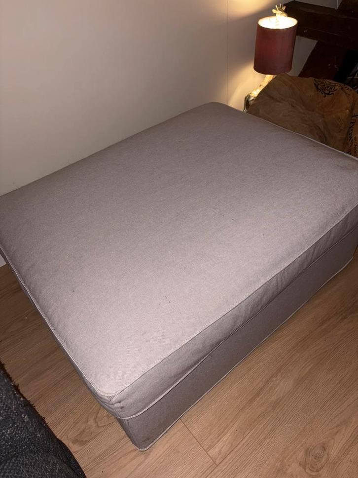 Poef van ikea kivik in lichtgrijs, Huis en Inrichting, Banken | Voetenbanken en Poefen, Zo goed als nieuw, 75 tot 100 cm, 75 tot 100 cm