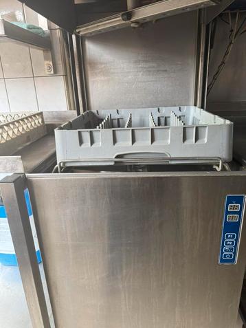 Horeca doorschuif vaatwasser met spoelbak beschikbaar voor biedingen