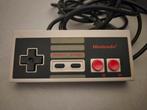 Originele Nintendo NES controller in nieuwstaat, 1 speler, Ophalen of Verzenden, Zo goed als nieuw, Vanaf 3 jaar