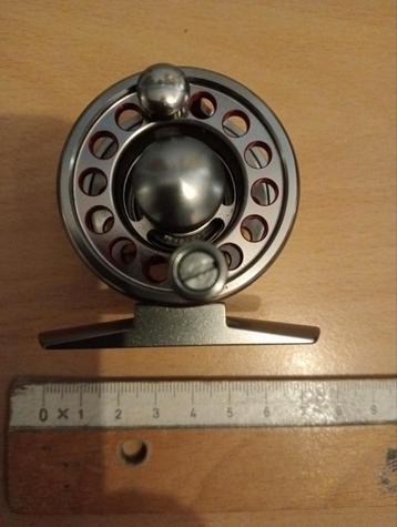 Vliegvis Reel  beschikbaar voor biedingen