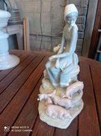 Lladro Porseleinen Beeld - Meisje met Varkens, Ophalen of Verzenden