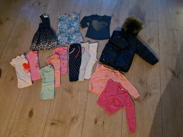 Kledingpakket baby meisje maat 80 beschikbaar voor biedingen