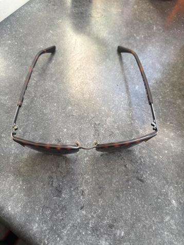 Zonnebril Dames beschikbaar voor biedingen