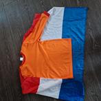 Kleine held, shirt met cape eraan. Maat 152/164, Kinderen en Baby's, Carnavalskleding en Verkleedspullen, Ophalen of Verzenden