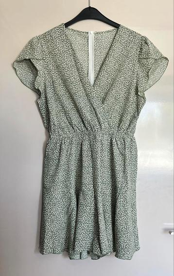 Jumpsuit / playsuit maat L / XL beschikbaar voor biedingen