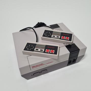 Nintendo Entertainement System NES Console | 2 Controllers beschikbaar voor biedingen