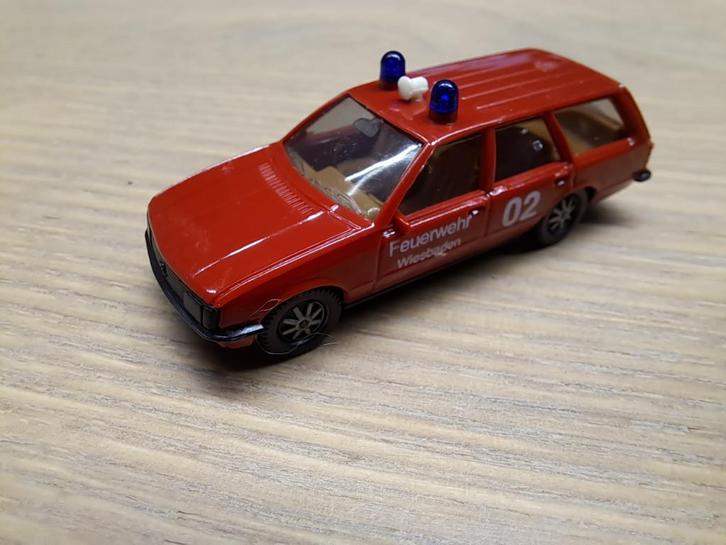 Herpa - Opel Rekord Berlina 2.0e - brandweer - 1/87, Hobby en Vrije tijd, Modelauto's | 1:87, Gebruikt, Auto, Herpa, Ophalen of Verzenden