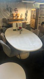 Cementex eettafel (outlet), Huis en Inrichting, Ophalen, Zo goed als nieuw
