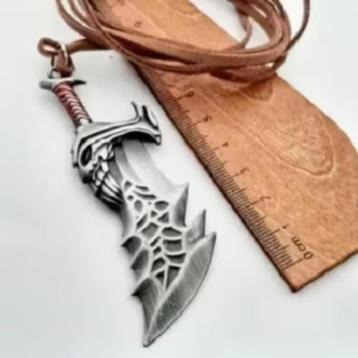 Nwe. God of War, Kratos, The Blades of Chaos hanger 8.5 cm beschikbaar voor biedingen