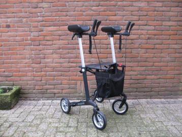 Rehasense Navigator onderarmschaal rollator met soft banden beschikbaar voor biedingen